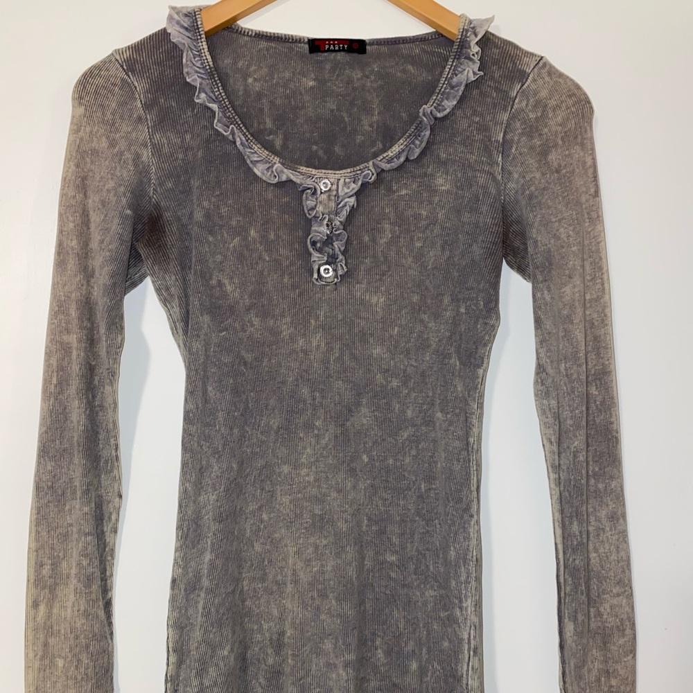 Grey long sleeve